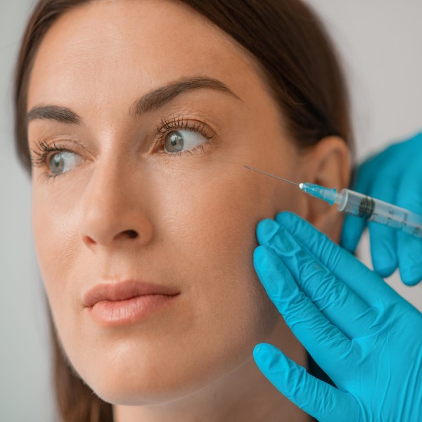 فیلر شقیقه چیست؛ عوارض، قیمت