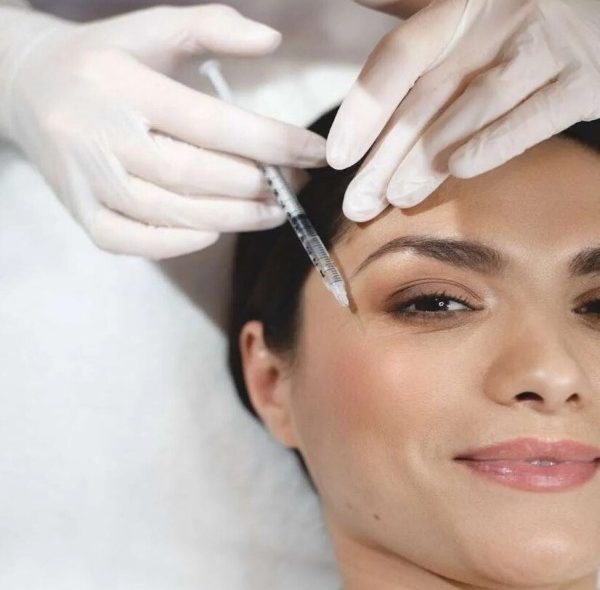 بوتاکس چشم گربه ای چیست؛ نقاط تزریق، مدت زمان اثر و ماندگاری